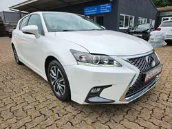 Weiß Gebraucht 2018 Lexus CT200h Executive Line Limousine | 19.990 € (Fairer Preis)