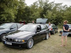 Schwarz Gebraucht 2001 BMW 530 Sport Line Kombi | 9.000 €