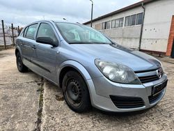 Grau Gebraucht 2004 Opel Astra Limousine | 699 € (Superpreis)