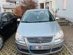 Grau Gebraucht 2007 VW Polo Kleinwagen | 1.700 € (Etwas zu teuer)