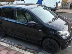 Schwarz Gebraucht 2014 VW up! high up! Kleinwagen | 3.777 € (Guter Preis)