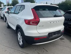 Crystal white perlglanzeffekt crystal white perlglanzeffekt Neu 2025 Volvo XC40 Core SUV | 37.890 € (Superpreis)