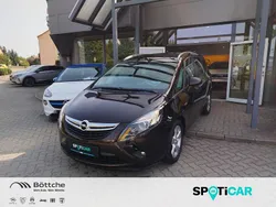 Mahogany brown (p2/so) Gebraucht 2017 Opel Zafira Edition Van / Kleinbus | 10.990 € (Fairer Preis)