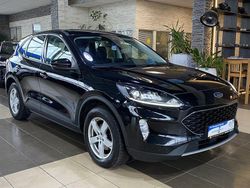 Schwarz obsidianschwarz metallic (metallic) Gebraucht 2020 Ford Kuga Cool & Connect SUV | 15.500 €