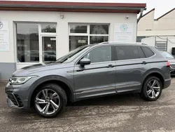 Grau Gebraucht 2022 VW Tiguan Allspace R-line SUV | 31.990 € (Fairer Preis)