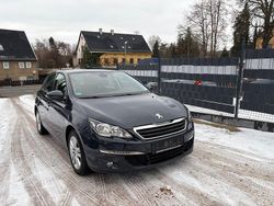 Grau Gebraucht 2015 Peugeot 308 Active Limousine | 6.900 € (Guter Preis)