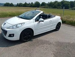 Weiß Gebraucht 2011 Peugeot 207 CC Cabrio | 4.800 € (Fairer Preis)
