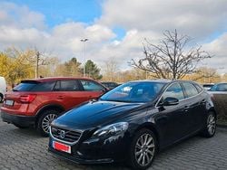 Schwarz Gebraucht 2012 Volvo V40 Summum Limousine | 7.800 € (Fairer Preis)