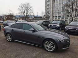 Grau Gebraucht 2019 Jaguar XE Limousine | 21.900 € (Guter Preis)