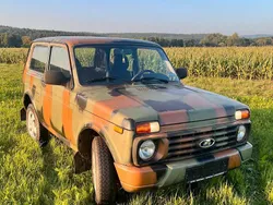 Andere farben Gebraucht 2018 Lada Urban SUV | 9.900 €