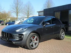 Grau Gebraucht 2017 Porsche Macan Turbo SUV | 29.500 € (Guter Preis)