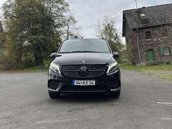 Schwarz Gebraucht 2022 Mercedes V220 Edition Van / Kleinbus | 48.900 € (Fairer Preis)