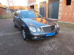 Grau Gebraucht 2007 Mercedes E280 Avantgarde Kombi | 2.990 € (Superpreis)