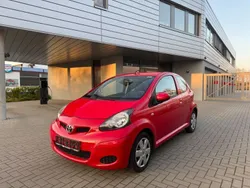 Rot Gebraucht 2011 Toyota Aygo Cool Kleinwagen | 3.790 € (Fairer Preis)