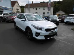 Weiß Gebraucht 2021 Kia XCeed Vision SUV | 18.800 € (Fairer Preis)