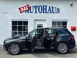 Schwarz Gebraucht 2018 Mercedes GLC250 SUV | 21.999 € (Guter Preis)