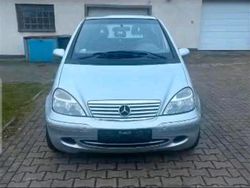 Silber Gebraucht 2003 Mercedes A190 Avantgarde Kleinwagen | 2.100 € (Fairer Preis)