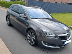 Grau Gebraucht 2015 Opel Insignia Kombi | 7.500 € (Etwas zu teuer)