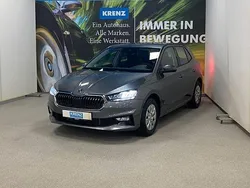 Grau Gebraucht 2024 Skoda Fabia Selection Limousine | 19.595 € (Guter Preis)