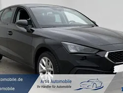 Mitternachtsschwarz Gebraucht 2021 Seat Leon Style Kombi | 17.490 € (Fairer Preis)