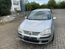 Silber Gebraucht 2005 VW Golf IV Trendline Limousine | 2.390 € (Etwas zu teuer)