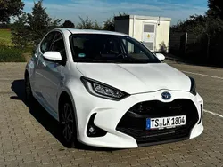 Weiß Gebraucht 2020 Toyota Yaris Style Limousine | 17.900 € (Fairer Preis)