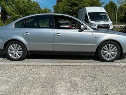 Silber Gebraucht 2002 VW Passat Limousine | 2.699 € (Fairer Preis)
