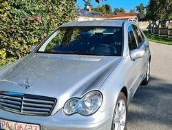 Silber Gebraucht 2004 Mercedes C200 Limousine | 3.650 € (Guter Preis)