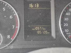 Weiß Gebraucht 2011 VW Touran Trendline Van / Kleinbus | 4.200 € (Guter Preis)