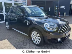 Schwarz Gebraucht 2017 Mini Cooper Countryman Pepper SUV | 17.990 € (Fairer Preis)