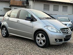 Silber Gebraucht 2009 Mercedes A180 Avantgarde Van / Kleinbus | 6.290 € (Teuer)