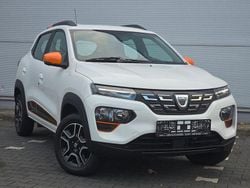 Weiß Gebraucht 2021 Dacia Spring Comfort Plus Kleinwagen | 9.700 €