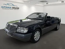 Schwarz Gebraucht 1993 Mercedes 300 Cabrio | 39.880 €