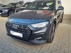 Grau Gebraucht 2021 Audi Q5 Sport SUV | 31.890 € (Guter Preis)