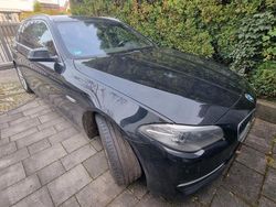 Schwarz Gebraucht 2015 BMW 530 Performance Kombi | 13.800 € (Fairer Preis)
