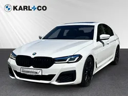 Weiss Gebraucht 2022 BMW 530 M Sport Limousine | 42.480 € (Teuer)