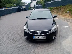 Schwarz Gebraucht 2011 Kia Ceed Sportswagon Kombi | 3.400 € (Fairer Preis)