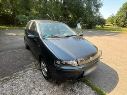 Grau Gebraucht 2000 Fiat Punto Kleinwagen | 700 € (Guter Preis)