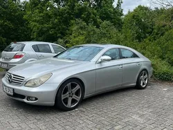 Silber Gebraucht 2005 Mercedes CLS500 Coupé | 7.000 €