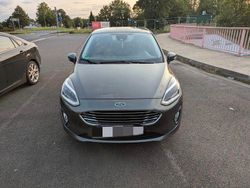 Grau Gebraucht 2019 Ford Fiesta Titanium Kleinwagen | 8.800 € (Guter Preis)
