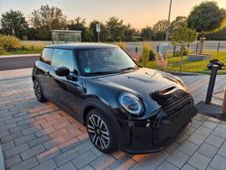 Schwarz Gebraucht 2023 Mini Cooper SE Classic Kleinwagen | 18.850 € (Guter Preis)