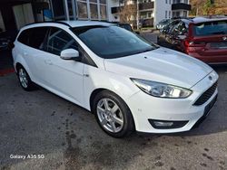 Weiß Gebraucht 2015 Ford Focus Business Edition Kombi | 7.980 € (Fairer Preis)