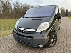 Schwarz Gebraucht 2011 Opel Vivaro Van | 18.990 € (Teuer)