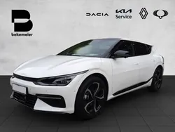 Snow white pearl (weiss) Gebraucht 2022 Kia EV6 4 SUV | 49.580 € (Teuer)
