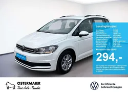 Pure white Gebraucht 2024 VW Touran Comfortline Van / Kleinbus | 29.990 € (Guter Preis)