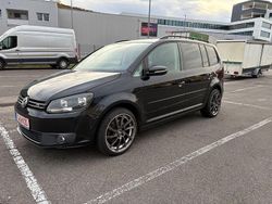 Schwarz Gebraucht 2012 VW Touran Comfortline Van / Kleinbus | 4.890 € (Superpreis)