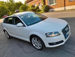 Weiß Gebraucht 2009 Audi A3 Sportback Kleinwagen | 5.999 € (Guter Preis)