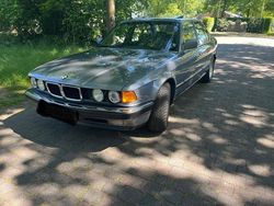 Grau Gebraucht 1990 BMW 730 Limousine | 13.990 €