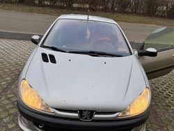Silber Gebraucht 2001 Peugeot 206 CC Cabrio | 1.299 € (Fairer Preis)