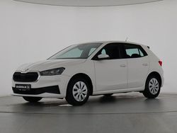 Candyweiss Gebraucht 2022 Skoda Fabia Active Limousine | 12.889 € (Guter Preis)